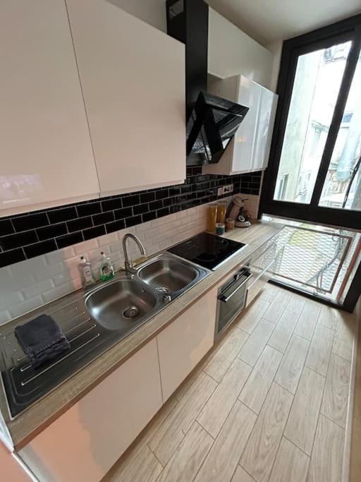 Ferienwohnung Grand Cru * Magnifique Duplex Au Coeur D'Épernay Exterior foto